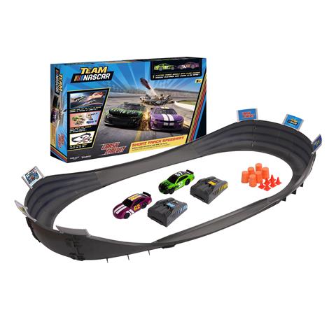 nascar-crash-circuit-short-track-speedway